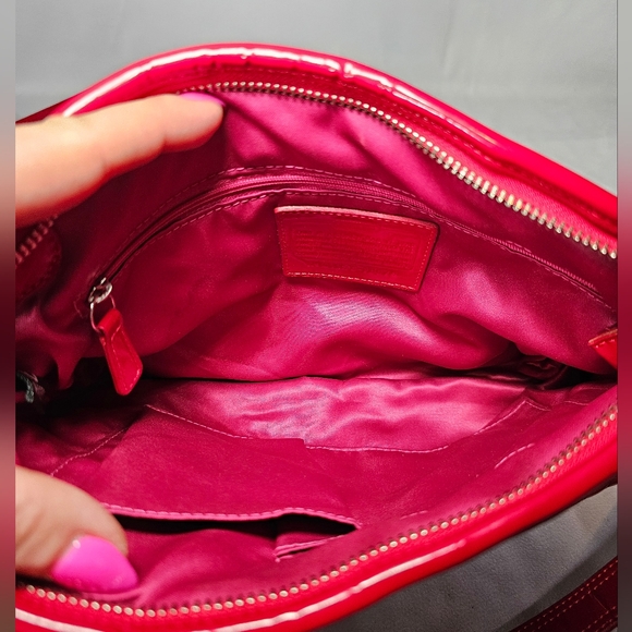 Coach Poppy Quilted Liquid Gloss Cherry Red Patent Leather Shoulder Bag Rare - Picture 16 of 17